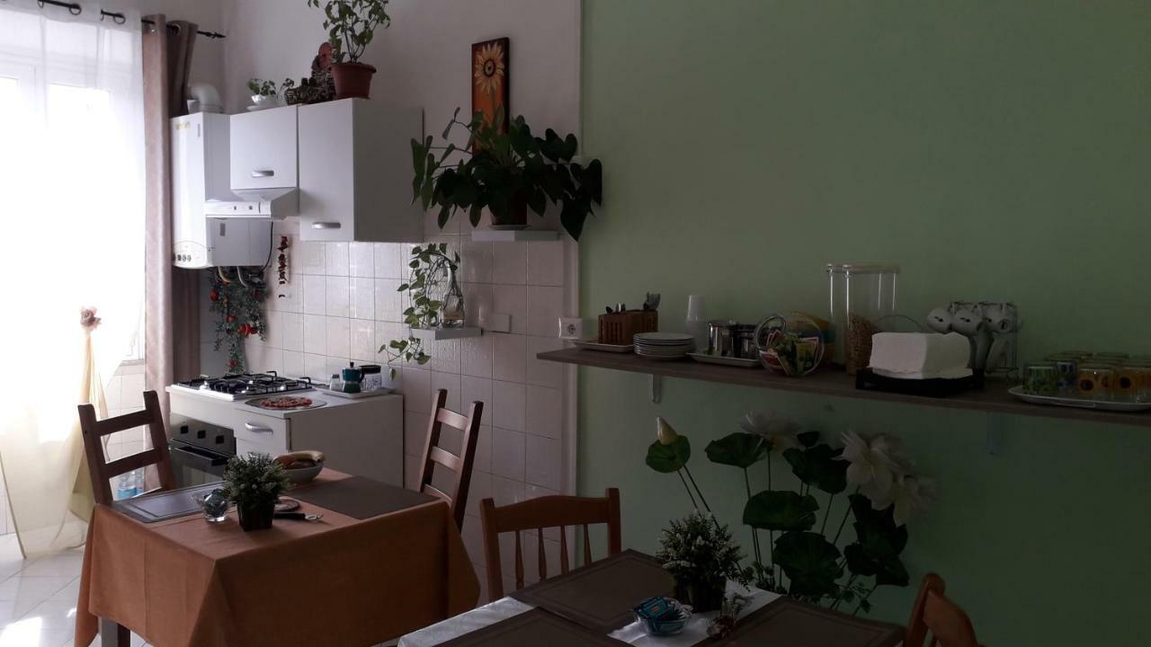 Ostiense Guest House Rome Bagian luar foto